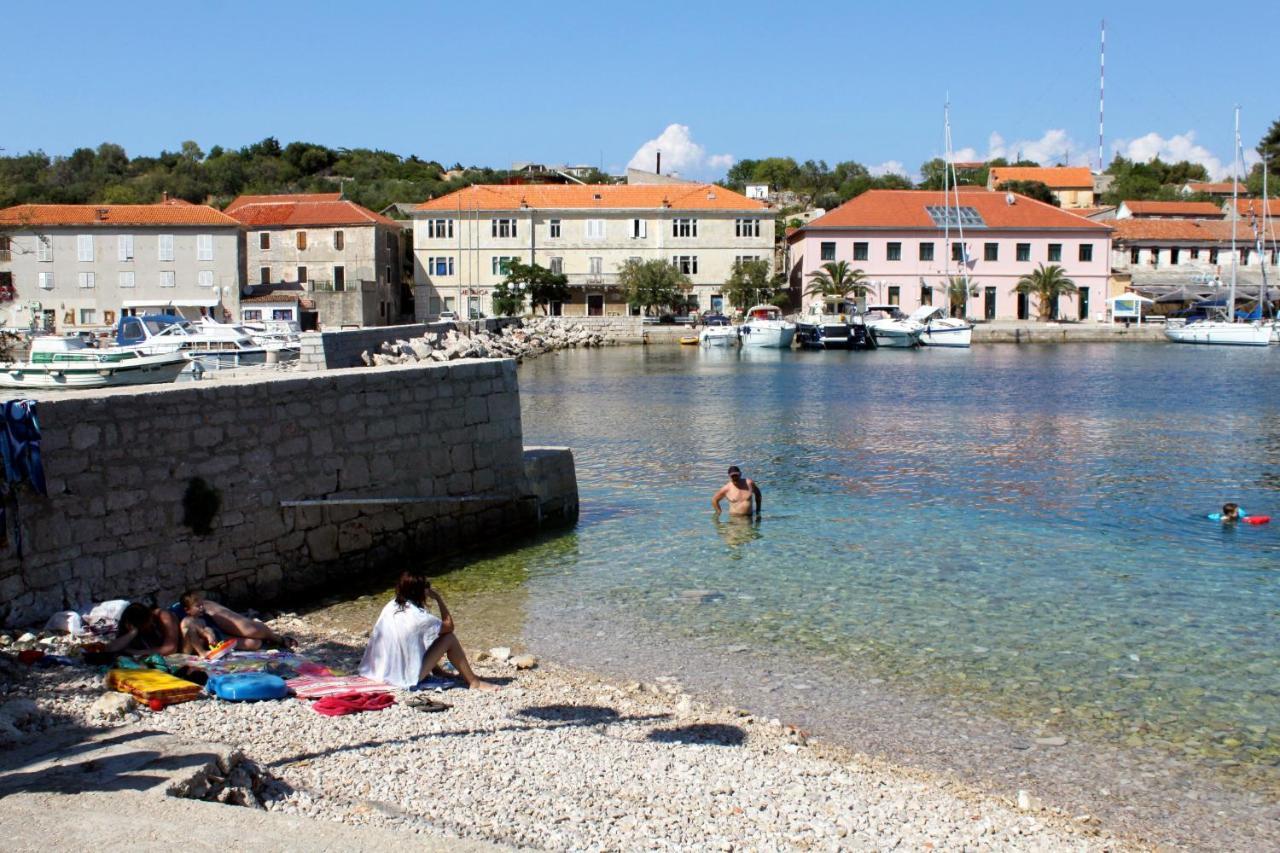 Apartments With A Parking Space Sali, Dugi Otok - 8136 ภายนอก รูปภาพ