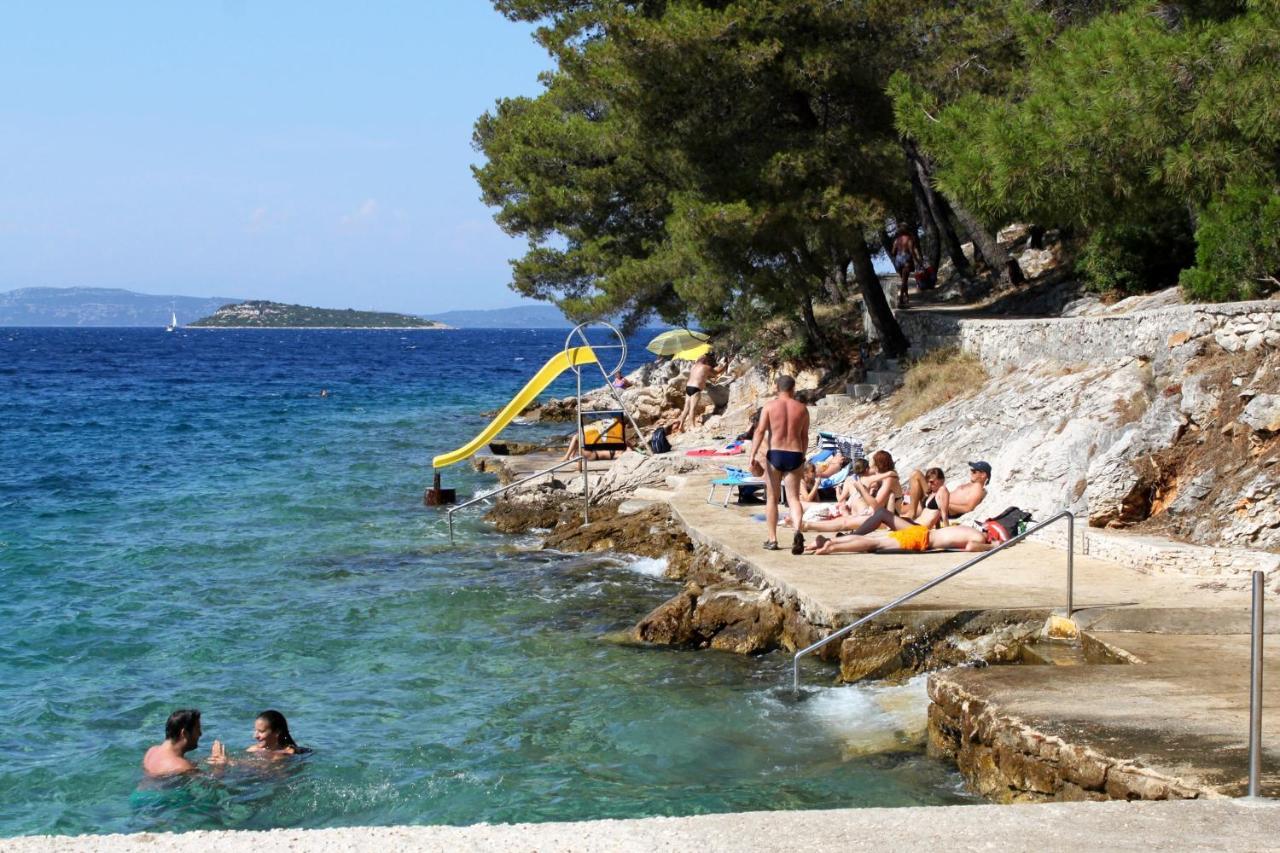 Apartments With A Parking Space Sali, Dugi Otok - 8136 ภายนอก รูปภาพ