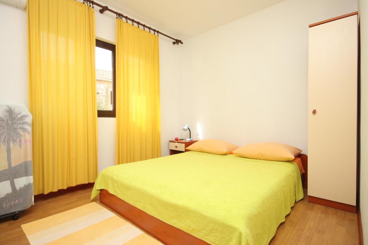 Apartments With A Parking Space Sali, Dugi Otok - 8136 ภายนอก รูปภาพ