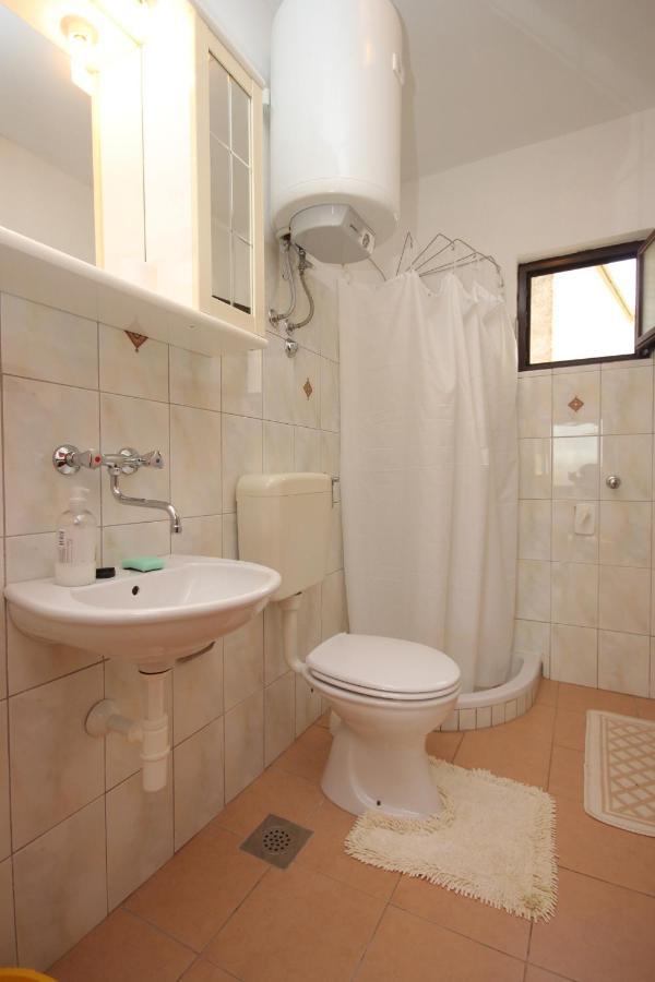 Apartments With A Parking Space Sali, Dugi Otok - 8136 ภายนอก รูปภาพ